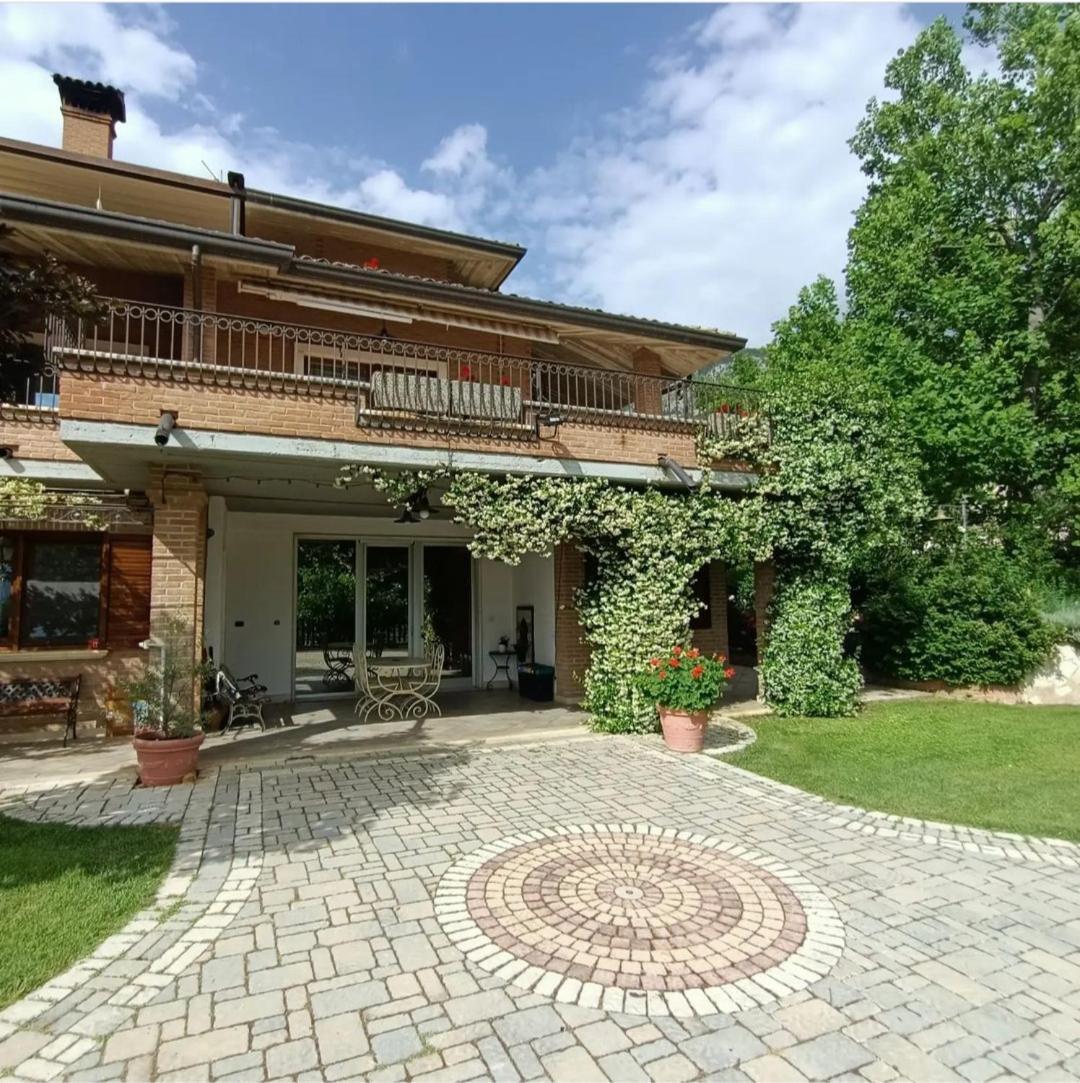 Rossomattone Countryhouse Сульмона Экстерьер фото